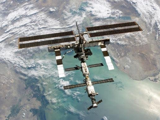 Destro&ccedil;os de sat&eacute;lite chin&ecirc;s amea&ccedil;am ISS
