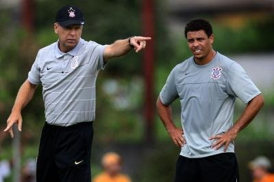 Novo t&eacute;cnico da Sele&ccedil;&atilde;o teve r&aacute;pida ascens&atilde;o no futebol 