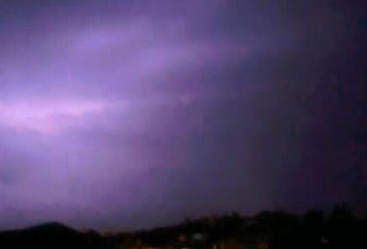 V&iacute;deo mostra a chegada de temporal de quarta na Serra 