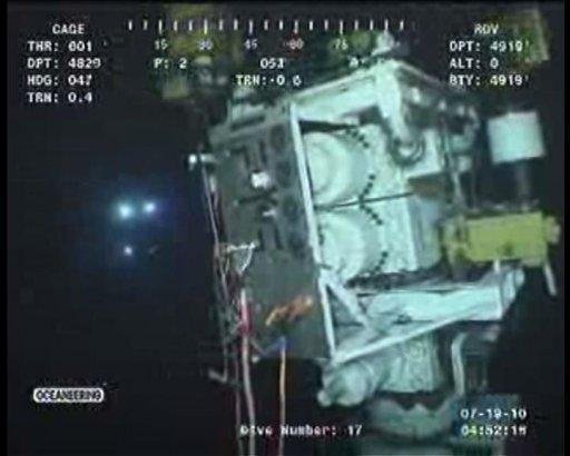 BP adia opera&ccedil;&atilde;o para tapar po&ccedil;o de petr&oacute;leo no Golfo do M&eacute;xico