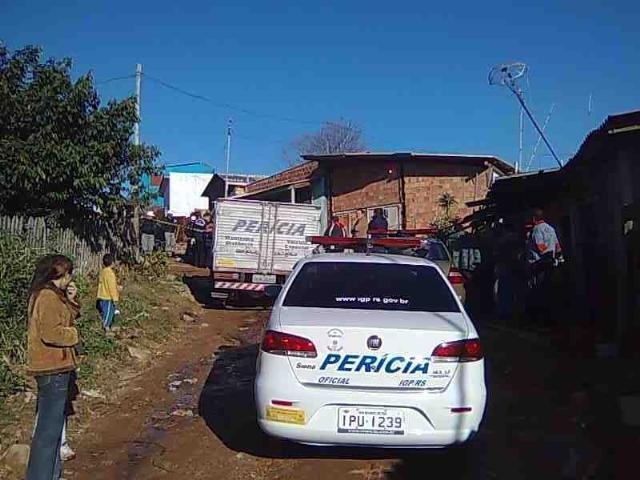 Corpo &eacute; encontrado no bairro Rubem Berta, em Porto Alegre