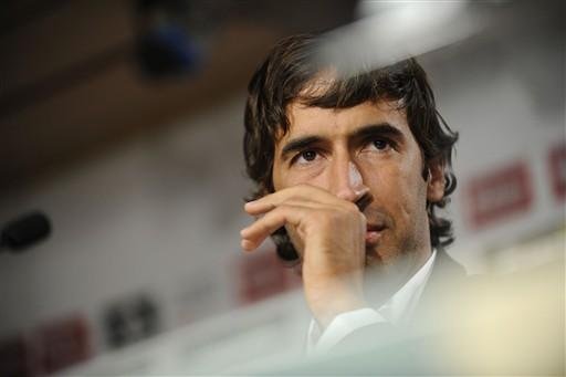 Ra&uacute;l &eacute; o novo refor&ccedil;o do Schalke da Alemanha