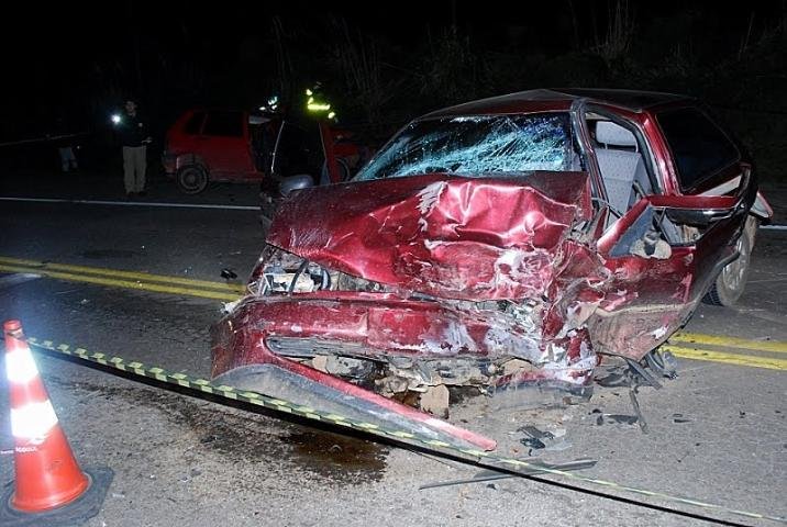 Sobe para quatro o n&uacute;mero de mortos em acidente na BR-392