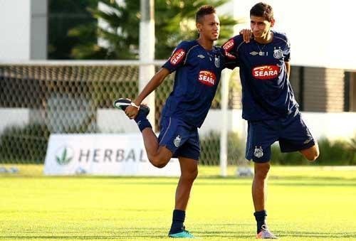 Neymar e Paulo Henrique Ganso s&atilde;o, ao lado de Robinho e Andr&eacute;, os grandes destaques do Santos