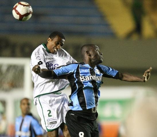 Gr&ecirc;mio empata em 1 a 1 com Goi&aacute;s