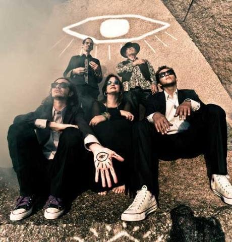 Segunda Maluca tem rock e romantismo no Opini&atilde;o