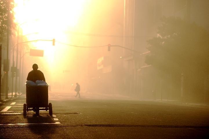 Porto Alegre amanheceu com forte neblina nesta ter&ccedil;a