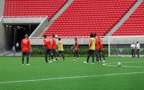 Inter treina chutes a longa dist&acirc;ncia 