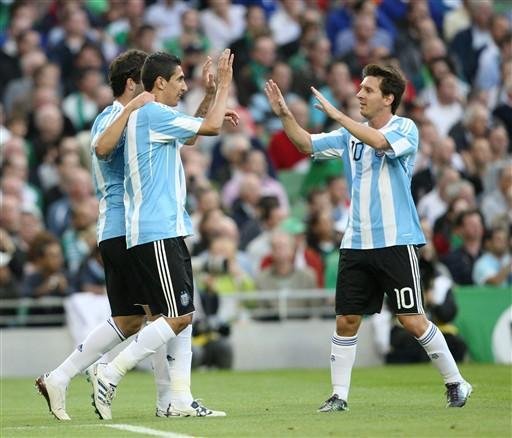 Sem Maradona, Argentina derrota Irlanda em Dublin