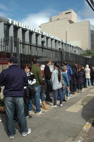 Essa &eacute; a primeira vez que o voto em tr&acirc;nsito &eacute; permitido no Brasil