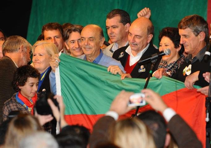 Serra diz que, se eleito, ser&aacute; um ga&uacute;cho na Presid&ecirc;ncia