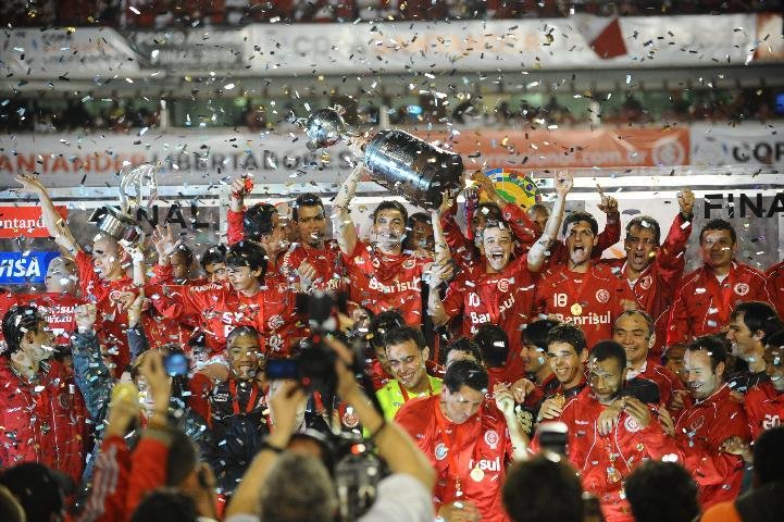 Inter &eacute; bi-campe&atilde;o da Libertadores