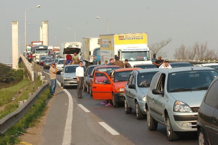Acidente provocou 3 quil&ocirc;metros de congestionamento