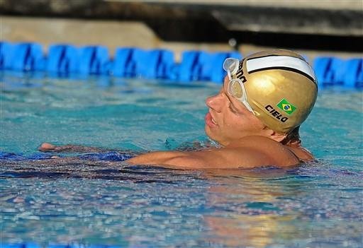 Cesar Cielo vai &agrave; final dos 50m livre com melhor tempo