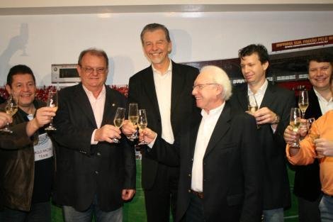 Presidente do Inter, Vitorio Piffero anunciou oficialmente na manh&atilde; deste s&aacute;bado a venda do Est&aacute;dio dos Eucaliptos