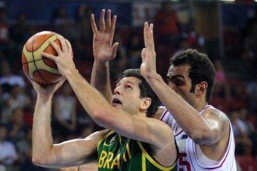 Brasil vence Ir&atilde; por 81 a 65 no Mundial de Basquete