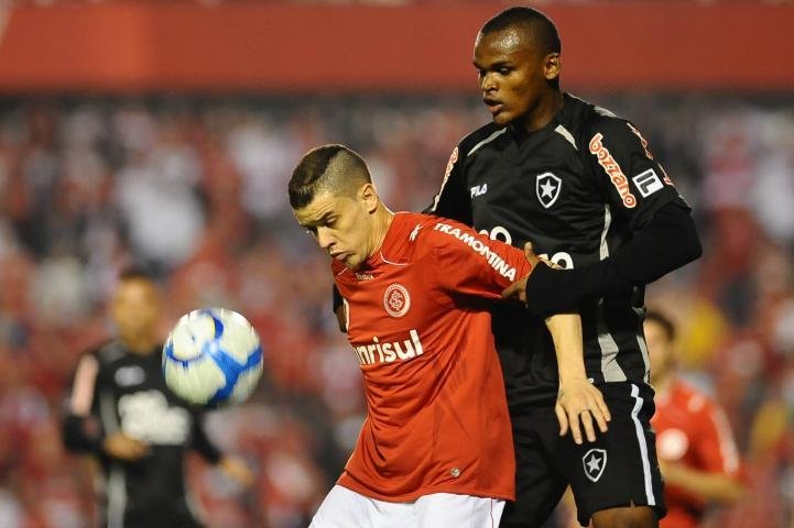 D Alessandro diz que Inter mereceu vencer o Botafogo