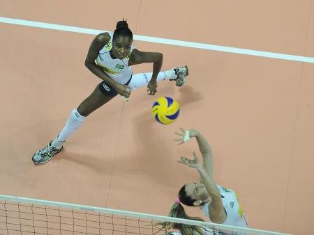 Brasil derrota China e fica com a prata no Grand Prix