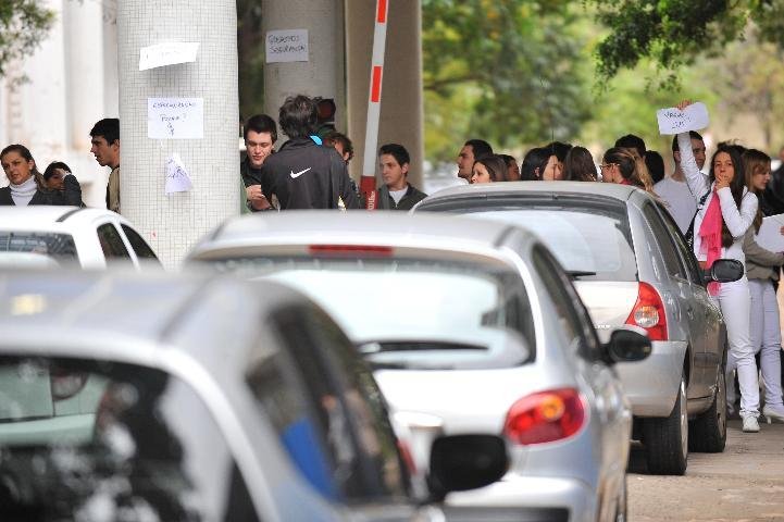 Protesto movimentou o campus na manh&atilde; desta segunda-feira