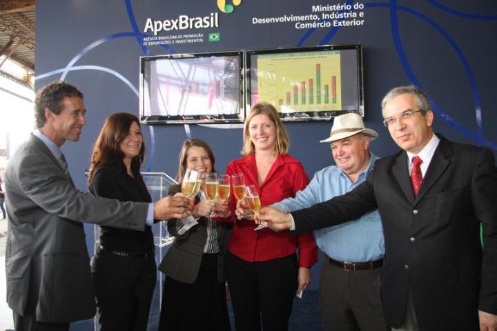 Produtores de vinho comemoram inser&ccedil;&atilde;o do produto no mercado externo