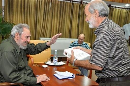 Fidel assume responsabilidade por persegui&ccedil;&atilde;o a homossexuais 