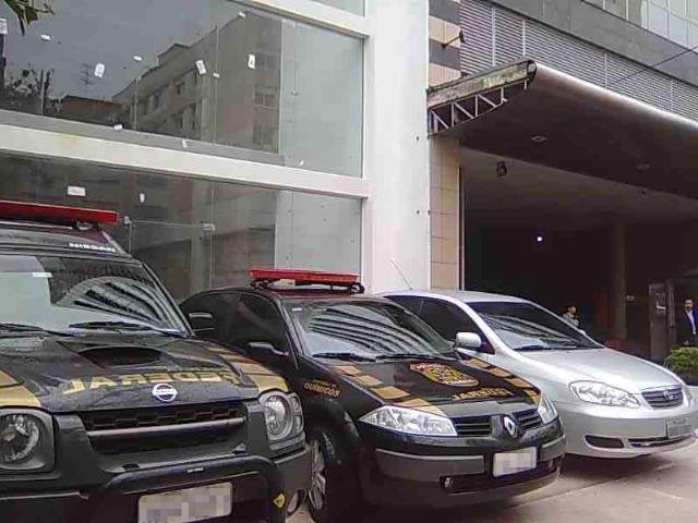 Ag&ecirc;ncia no bairro Moinhos de Vento est&aacute; entre os locais que a PF cumpre mandados de busca e apreens&atilde;o 