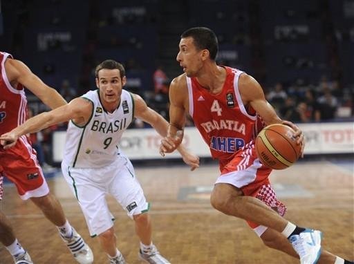 Sele&ccedil;&atilde;o bateu europeus por 92 a 74, pelo Mundial de basquete