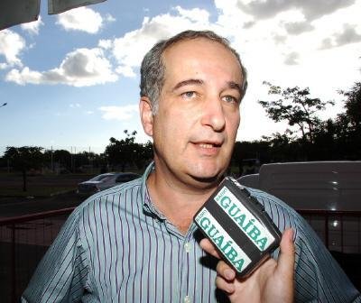 Luigi afirma que &eacute; muito cedo para falar em elei&ccedil;&otilde;es no Inter