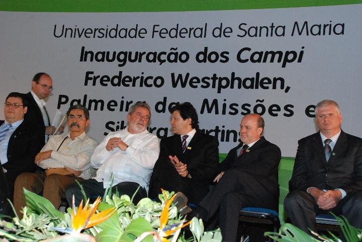 Lula inaugura campi universit&aacute;rios em Santa Maria