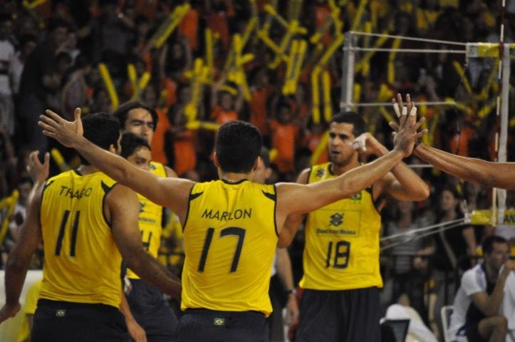 Brasil vence Pol&ocirc;nia em amistoso no v&ocirc;lei masculino