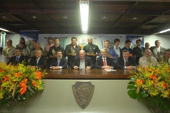 Destaques da Expointer recebem pr&ecirc;mio Farsul/Banrisul 