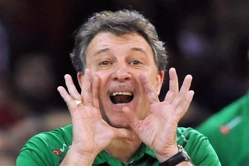 Magnano destaca credibilidade do basquete brasileiro