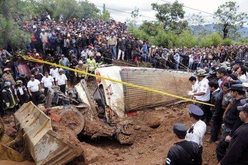 Pelo menos 20 morrem em deslizamentos de terra na Guatemala
