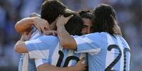 Ataque argentino foi mais eficidente e comemorou a goleada sobre os campeões do mundo