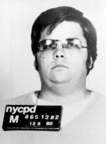 Justi&ccedil;a nega liberdade condicional a assassino de John Lennon