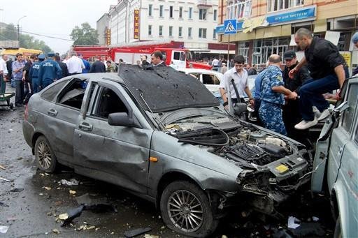 Atentado ocorreu atrav&eacute;s de um carro-bomba