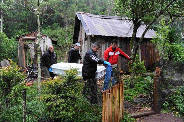  A per&iacute;cia ainda n&atilde;o indicou o calibre da arma