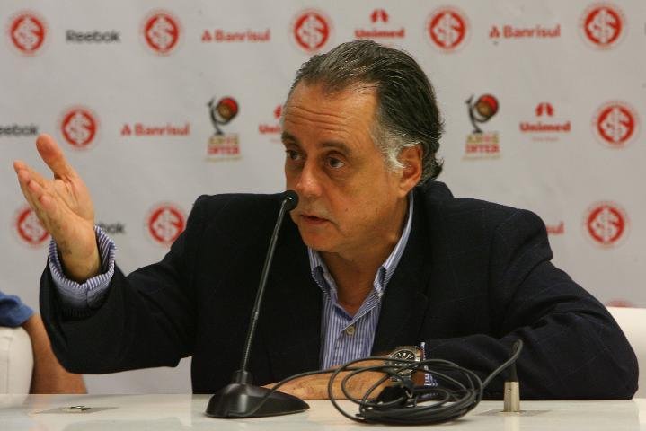 "Certamente estarei junto, seja qual for o presidente indicado", diz Carvalho