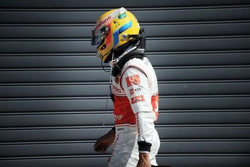 Chefe da McLaren defende Hamilton ap&oacute;s erro na It&aacute;lia