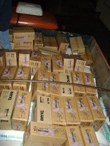 PF faz opera&ccedil;&atilde;o para apreender produtos contrabandeados