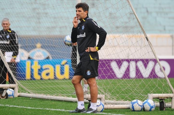 Renato recebe absolvi&ccedil;&atilde;o no STJD