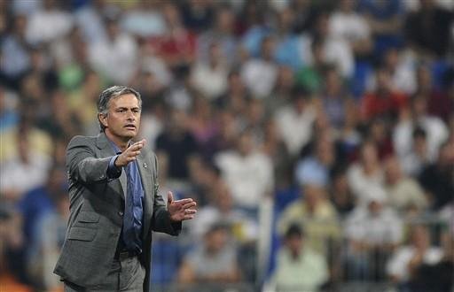 Mourinho diz depender do Real para assumir Portugal