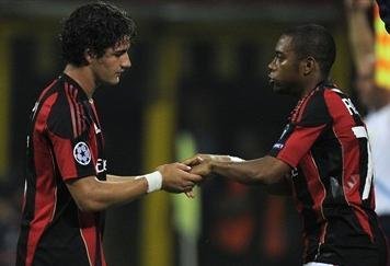 T&eacute;cnico do Milan n&atilde;o garante Robinho no lugar de Pato