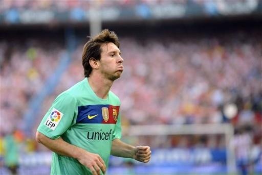 Bar&ccedil;a bate Atl&eacute;tico de Madrid e se aproxima dos l&iacute;deres