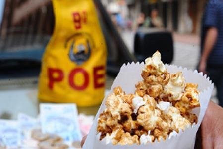 Pipoqueira comercializava crack na Pra&ccedil;a da Alf&acirc;ndega