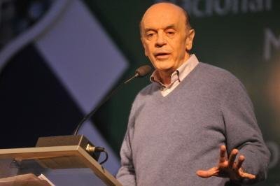 Na TV, Serra diz que corrup&ccedil;&atilde;o &eacute; quest&atilde;o de car&aacute;ter