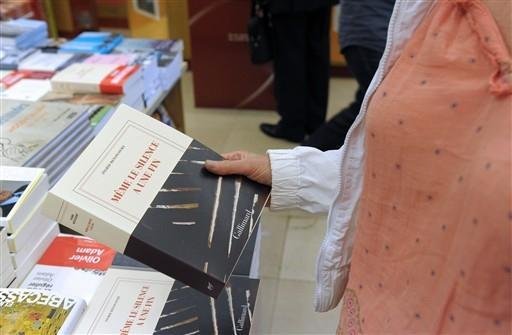 Ex-marido diz que n&atilde;o ler&aacute; livro de Ingrid Betancourt