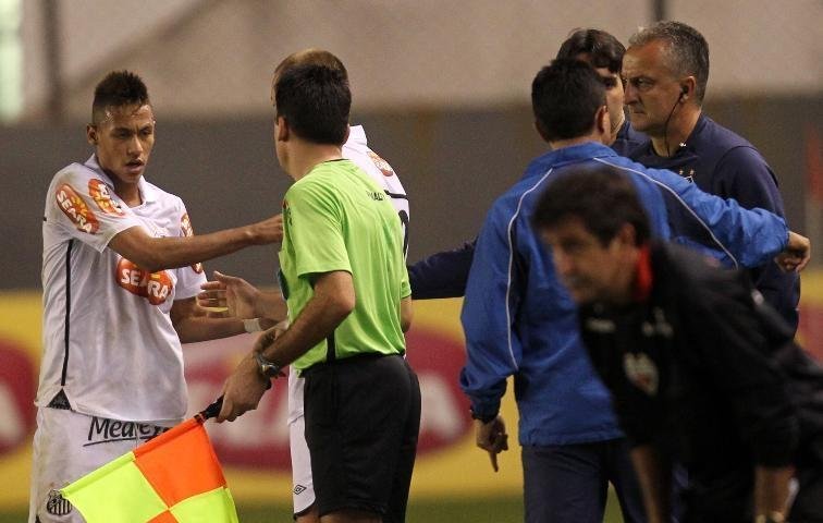 Para Siegmann, demiss&atilde;o de Dorival J&uacute;nior &eacute; um exemplo ruim para as categorias de base dos clubes