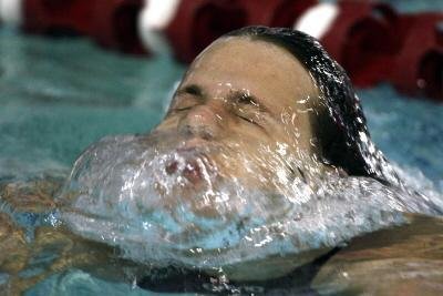 Cielo bate novo recorde pessoal e vence final dos 50m