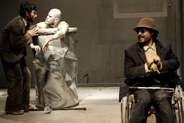 Diretor de pe&ccedil;a baseada em obra de Beckett diz que texto nunca foi mais atual